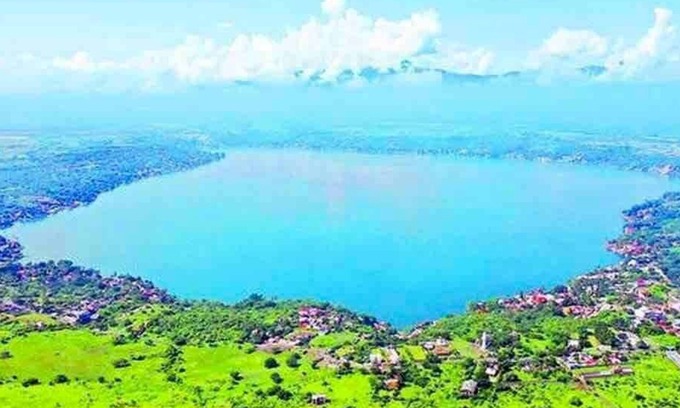 Jojutla Apartment | Fabulous house with private jacuzzi and lake access