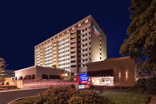Second Ward Hotel | Fairfield Inn & Suites by Marriott Charlotte Uptown