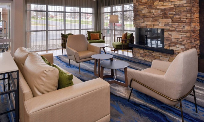 Southwest Area Hotel | Fairfield Inn & Suites Cedar Rapids