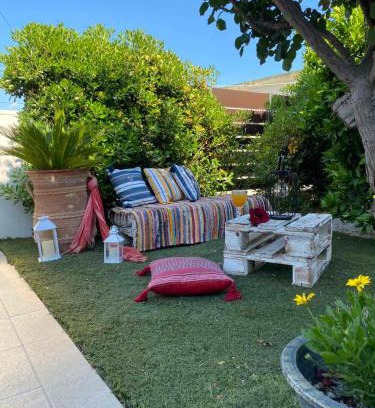 Petrokefalion House | Fairy House, With Garden