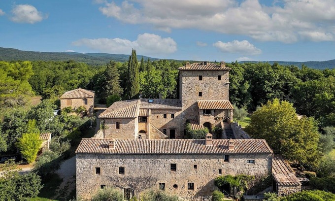 Simignano Other | Fairytale Weekly Reunions/Events Near Siena With Chef/breakfast Service