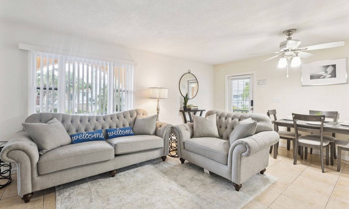 Indian Rocks Beach Condo | Fall Escape, Holiday Ready; Sand, Sea, Sunset at IRB; Steps to Beach; LUXE Condo