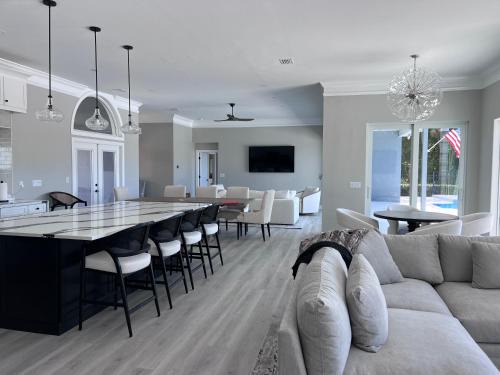 Palm River Estates House | Fall in Naples - Game Room pvt pool hot tub impeccable decor