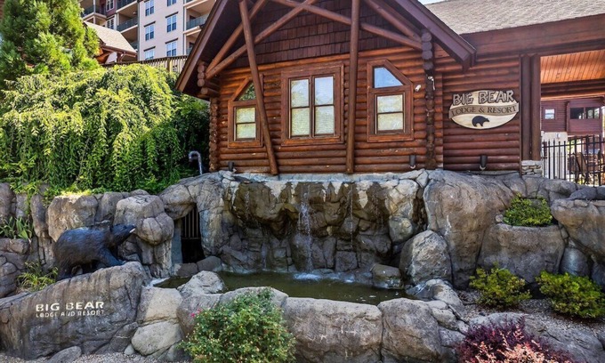 Pigeon Forge Cabin | Fall Vacation! near Parkway W Hot Tub & Resort Pool