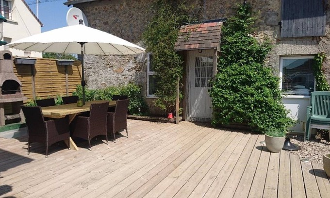 Gesnes-le-Gandelin Cottage | Family And Child Friendly Gite