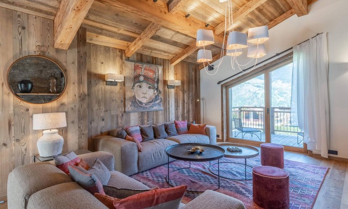 Le Praz Ski Chalet | Family Chalet with Spa Near Slopes in Courchevel Le Praz