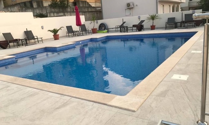 Okrug Apartment | Family Friendly Apartment with pool 2 Minutes Walk From The Sea
