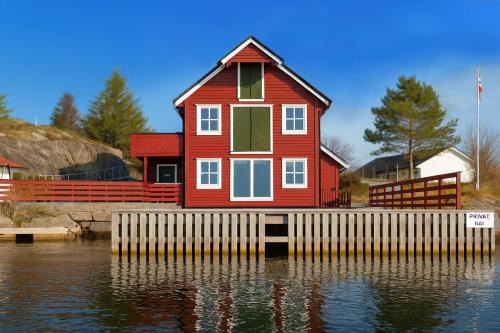 Herdla House | Family-friendly Cabin with pier - Herdla to Bergen - 40 min