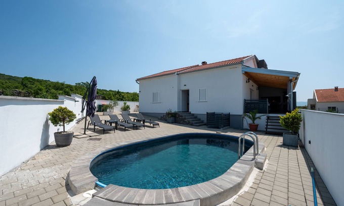 Maslenica House | Family friendly house with a swimming pool Maslenica, Novigrad (K-23719)