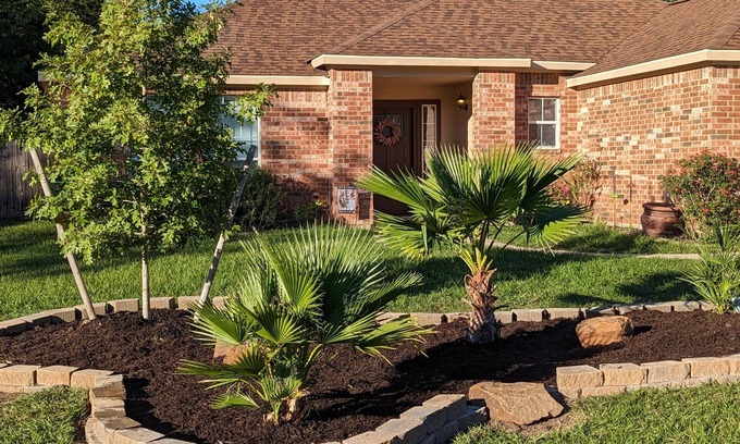 Willis House | Family Friendly Oasis, just 5 min from the lake
