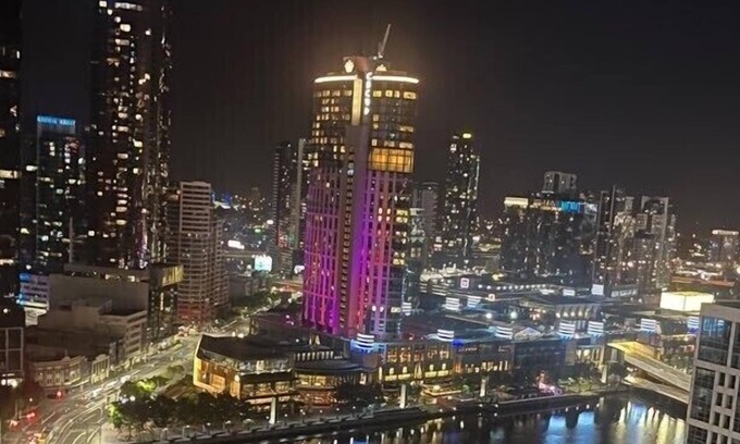 Melbourne Central Business District Apartment | Family friendly stay with a panorama view - 7 day stay special