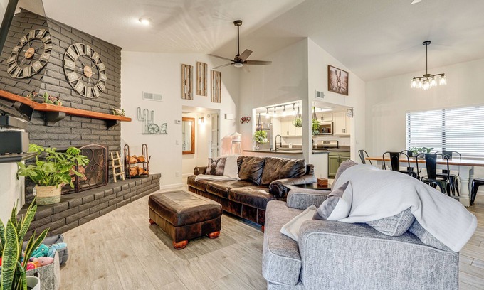 Gilbert House | Family Home on > 2 Acres w/Stables in Gilbert!