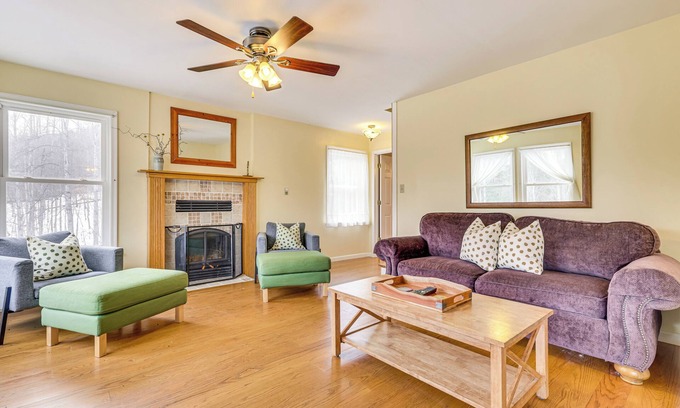 Haywood House | Family Home w/Game Room & Decks in Etlan!