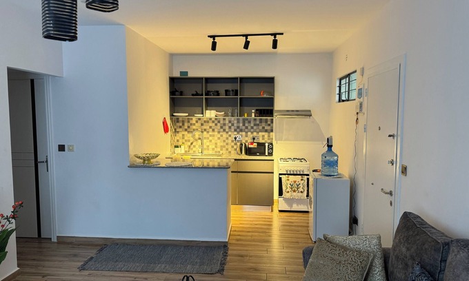 Ruiru Apartment | Family sized condo with pool and sports bar 30 min from the city
