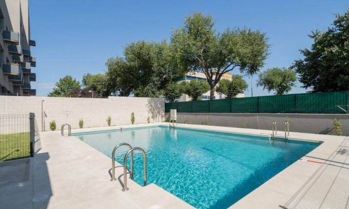 San Andres Apartment | Fancy Studio with Terrace & Pool in Madrid South