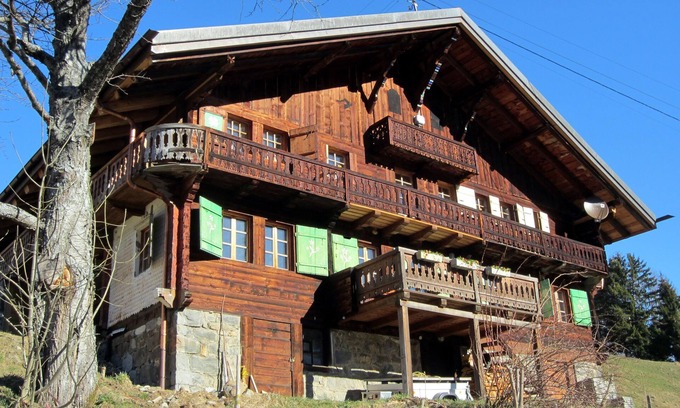 Val d'Illiez Ski Chalet | Fantastic chalet, summer and winter across the Dents du Midi, Portes du Soleil