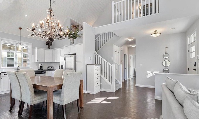 Okanagan-Similkameen House | Fantastic location near beach with large grass meadow area
