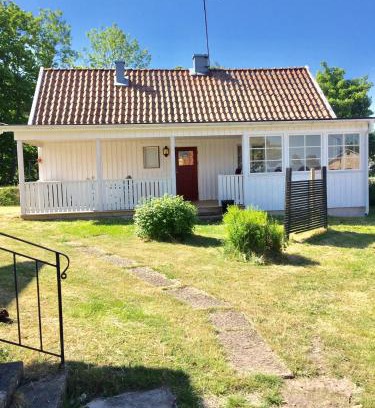 Kopingsvik House | Farbror Alfreds Stuga Sjöutsikt