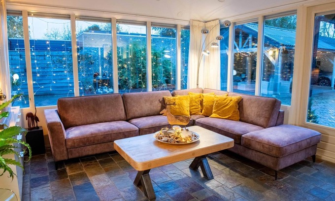 Steenderen House | Farm Stay Near Bronkhorst