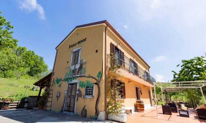 Rocca San Felice Bed & Breakfast | Farmhouse in Medieval Village in Irpinia