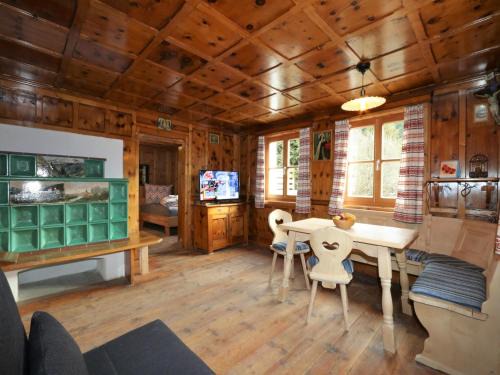 Tobadill Apartment | Farmhouse in Tobadill with Mountain Views