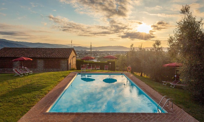 Montecarlo Other | Farmhouse near Lucca. 3-room apartment with swimming pool vineyards, olive trees
