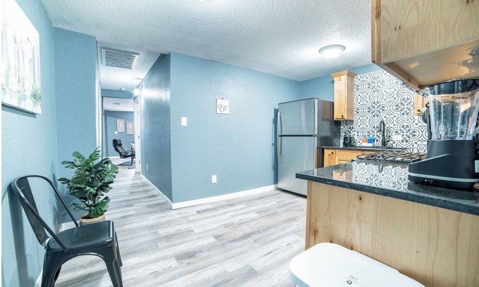 Near East Side Cottage | Fascinating 2br/1ba Near Festive DT and Riverwalk