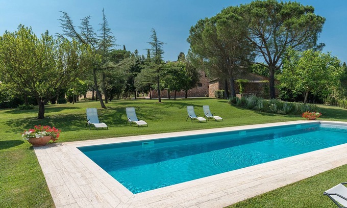 Amorosa Villa | Fattoria L'Olmo Rosso 14, Emma Villas