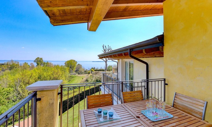 Manerba del Garda Apartment | Fedra: with lake view balcony naer to the lake