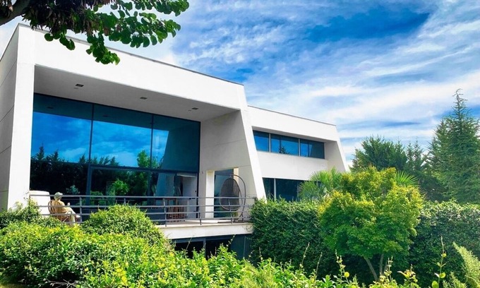 Estacion de Chinchilla Villa | Feel welcome to a spectacular home!