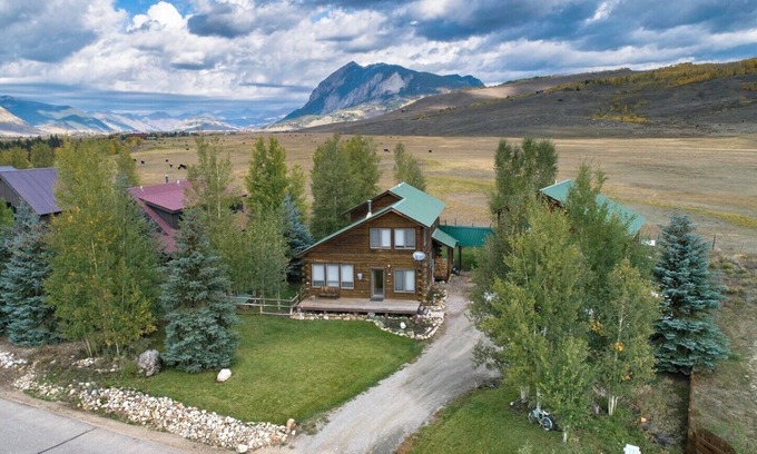 Crested Butte South House | Fence line family custom Log home, Paradise Divide Views