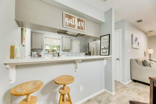 San Juan House | Fenced Yard and Grill - San Juan Vacation Rental