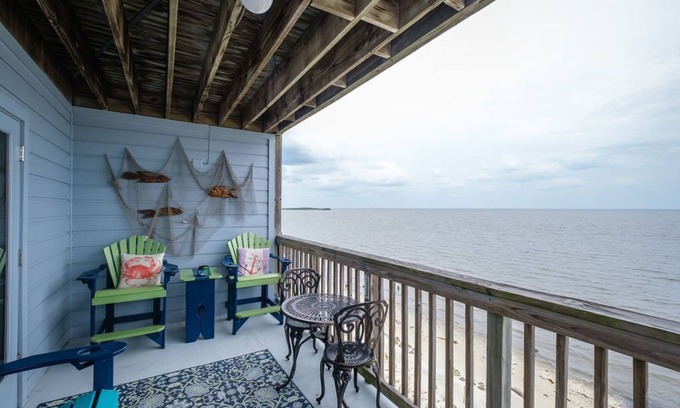 Cedar Key Condo | Fenimore Mill 1A - Pool, Hot Tub, Pet Friendly!