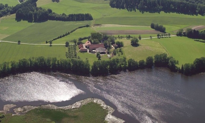 Schlier Apartment | Ferienwohnung/app. für 2 Gäste mit 40m² in Schlier-unterankenreute