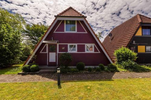 Immenstaad am Bodensee House | Ferienwohnpark Immenstaad am Bodensee Nurdachhaus Typ 8 NDT 020