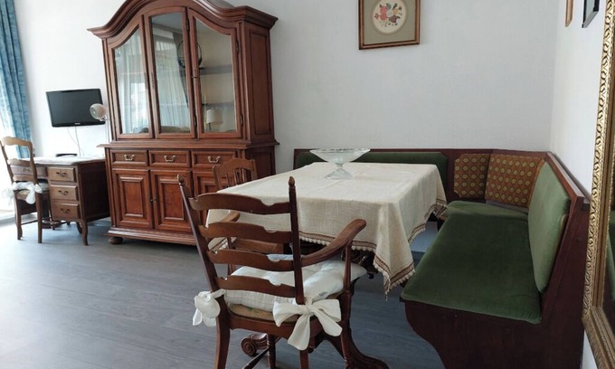 Bad Krozingen Apartment | Ferienwohnung, 65qm, 1 Schlafzimmer, 1 Wohn-/Schlafraum