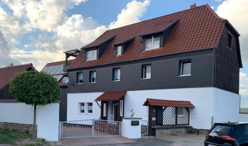 Wohlmirstedt Apartment | Ferienwohnung alte Schule