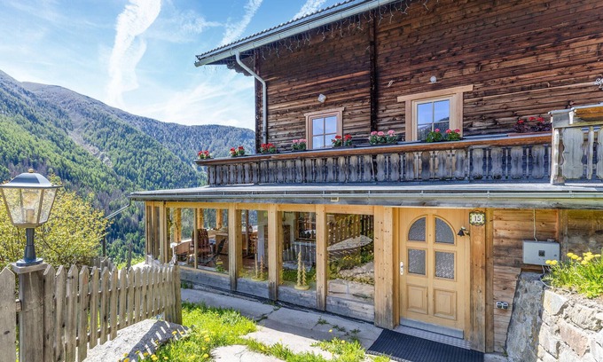 Mortschach Apartment | Ferienwohnung Bergaussicht