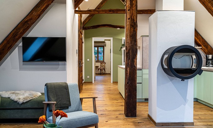 Versmold Apartment | Ferienwohnung Eschblick für 2-4 Personen Kamin, Balkon und Sauna