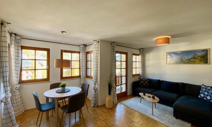 Anzenbach Apartment | Ferienwohnung Füsin