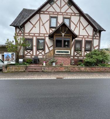 Wallduern Apartment | Ferienwohnung Jägerhaus