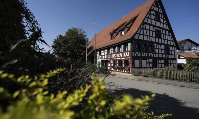 Burgfelden Apartment | Ferienwohnung Landglück