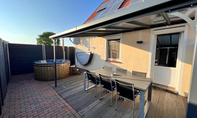 Neuborger House | Ferienwohnung Neubörger mit Hottub