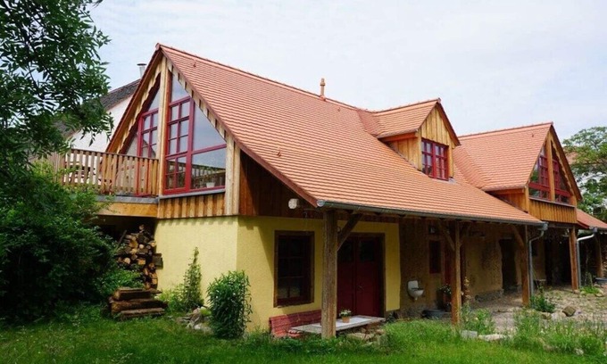 Taucha House | Ferienwohnung Partheblick