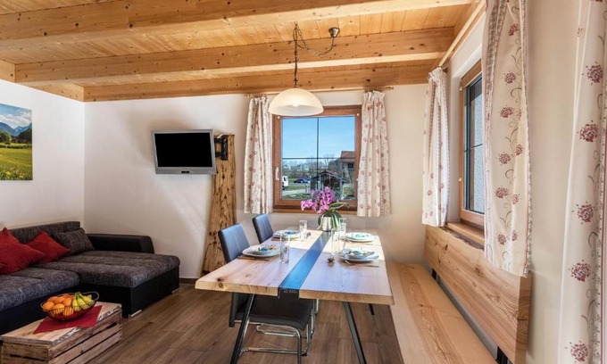 Teisendorf Apartment | Ferienwohnung Rupertiwinkl