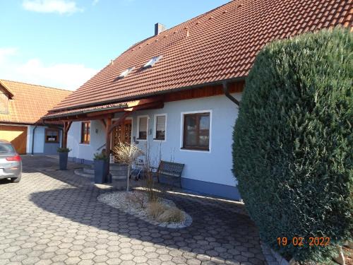 Roettenbach Apartment | Ferienwohnung Schwarz