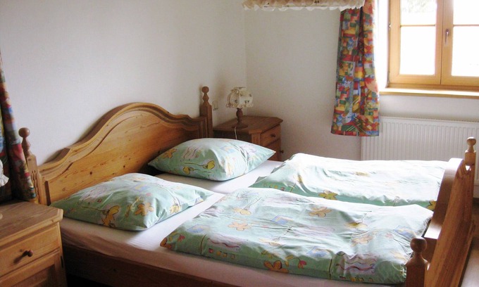 Taching a.See Apartment | Ferienwohnung "Seeblick" bis 2 Personen, Balkon, 30m²