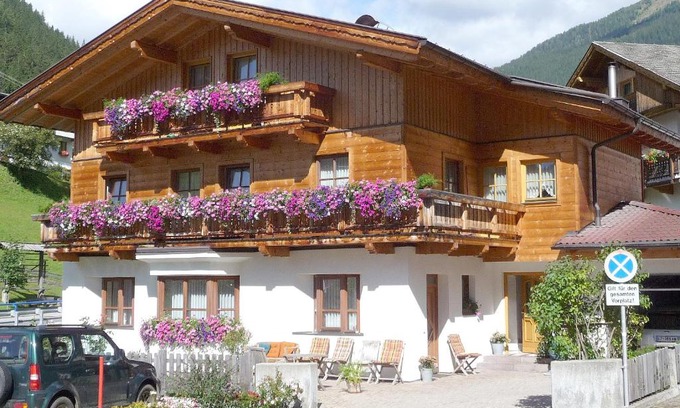 Ausservillgraten Apartment | Ferienwohnung Webhofer