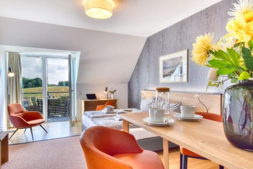 Putbus Apartment | Ferienwohnung Wiesenpieper 07 im Wreecher Idyll Rügen by ruyastay