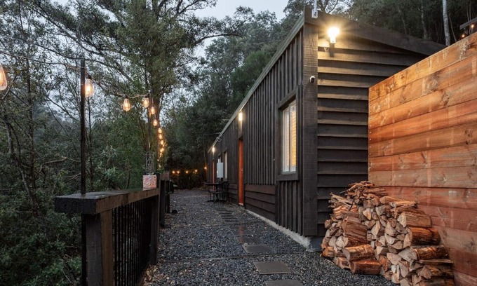 Hobart Cottage | Fernvale Cottage An Enchanting Mountainside Oasis